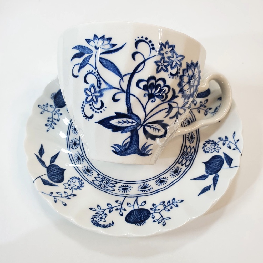 Vtg Johnson Bros England Ironstone Nordic Blue Onion Tea Coffee Cup and Saucer